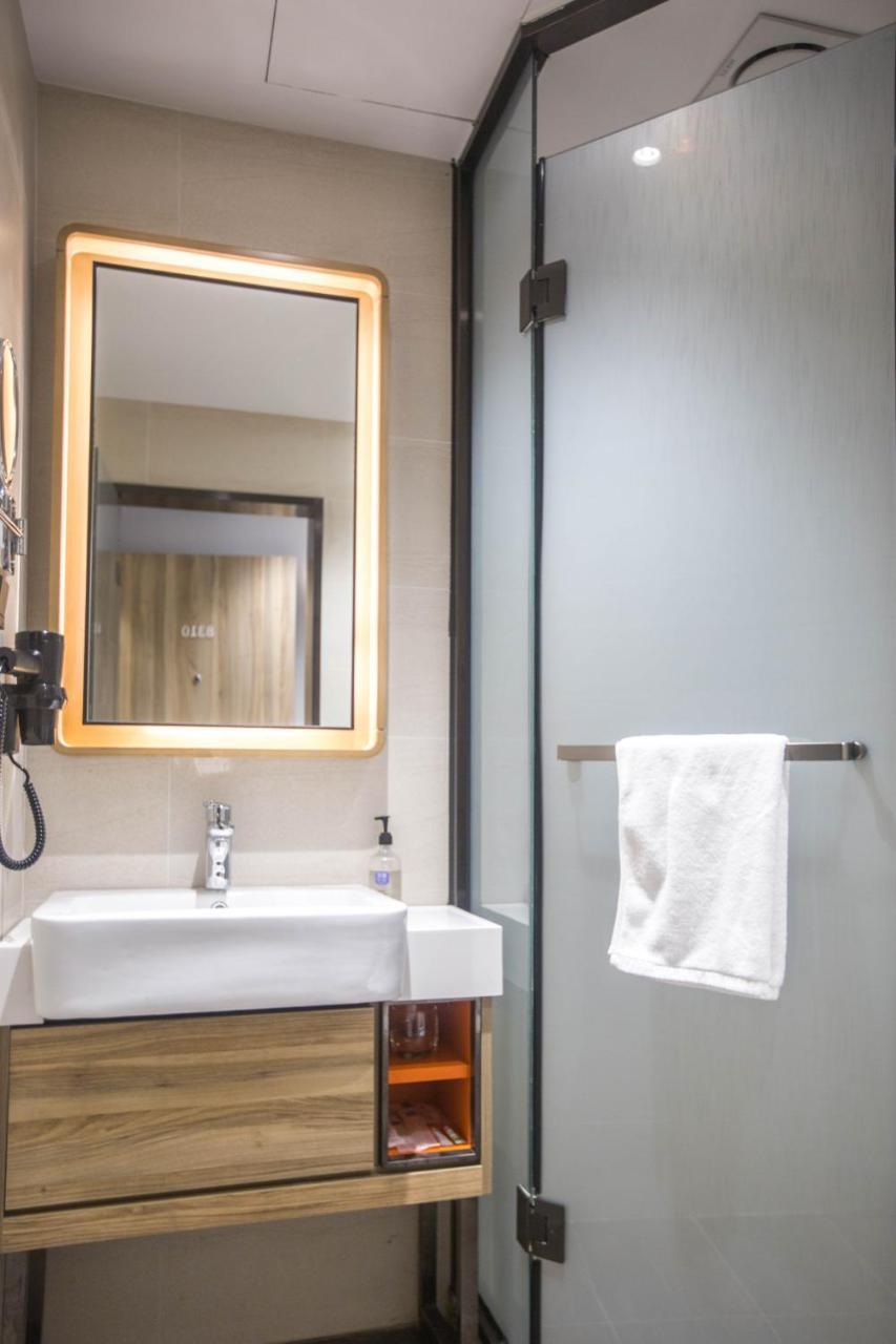 Hanting Premium Hotel Shanghai Plaza 66 Esterno foto